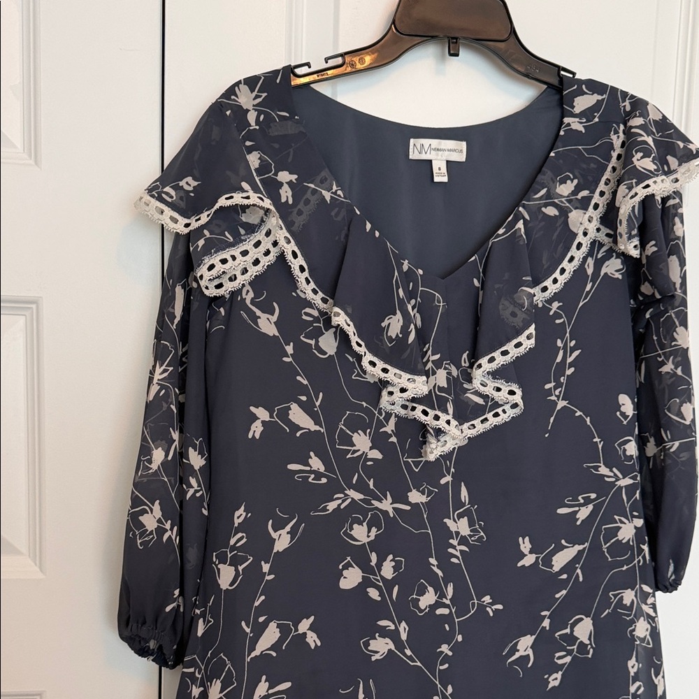 Neiman Marcus Blue and White Floral Long Sleeve Dress - Picture 4 of 6